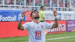 Reaksi Keras Ketua Viking Persib Club Atas Tindakan Rasisme ke Yakob dan Yance Sayuri